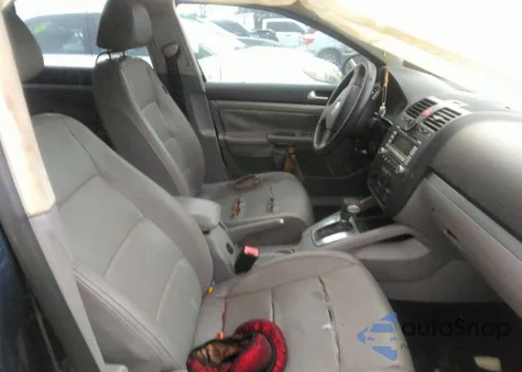 2007 Volkswagen Jetta 2.5 z USA, uszkodzony, nr VIN 3VWSF71K07M100541